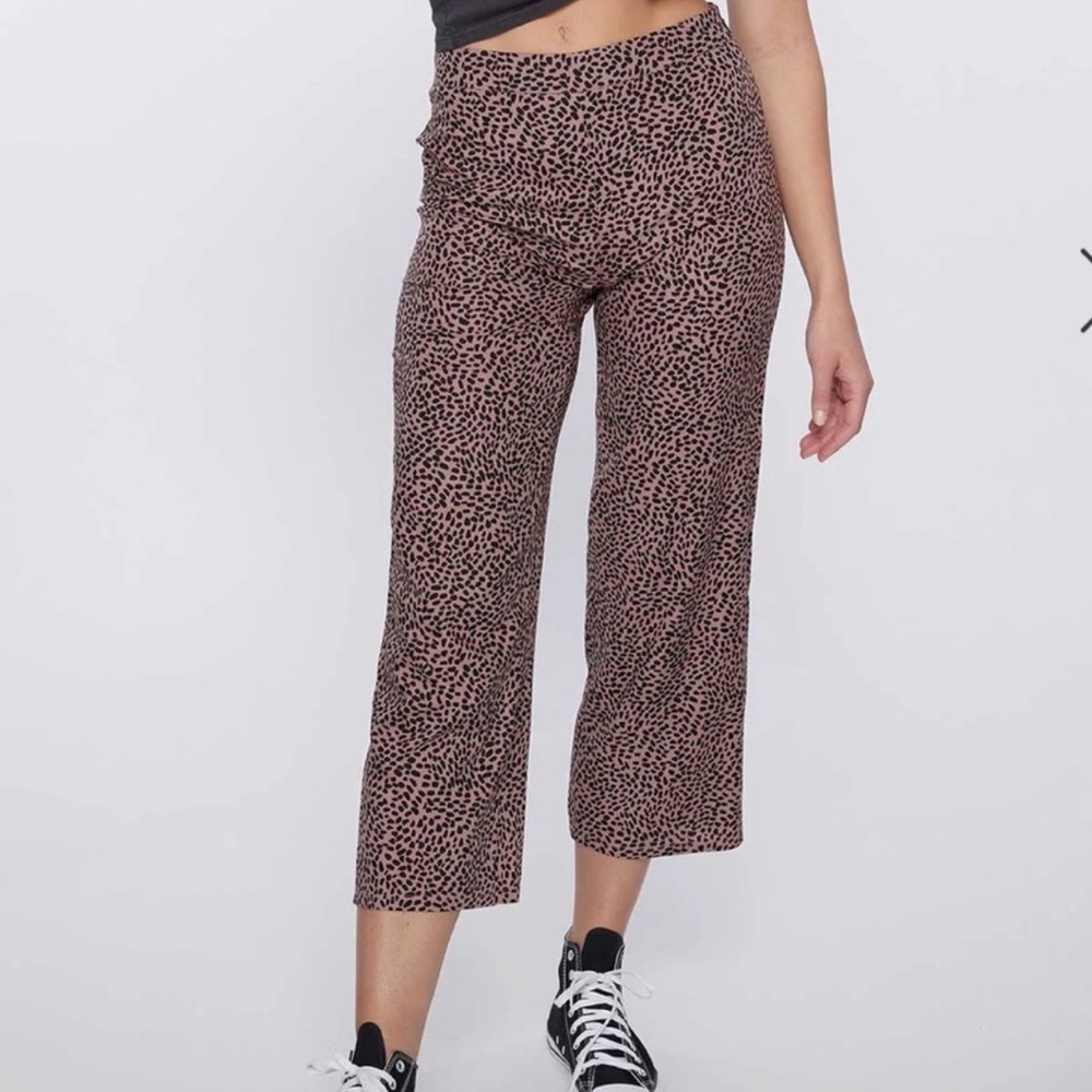 O’Neil Leopard Print Cropped Pants